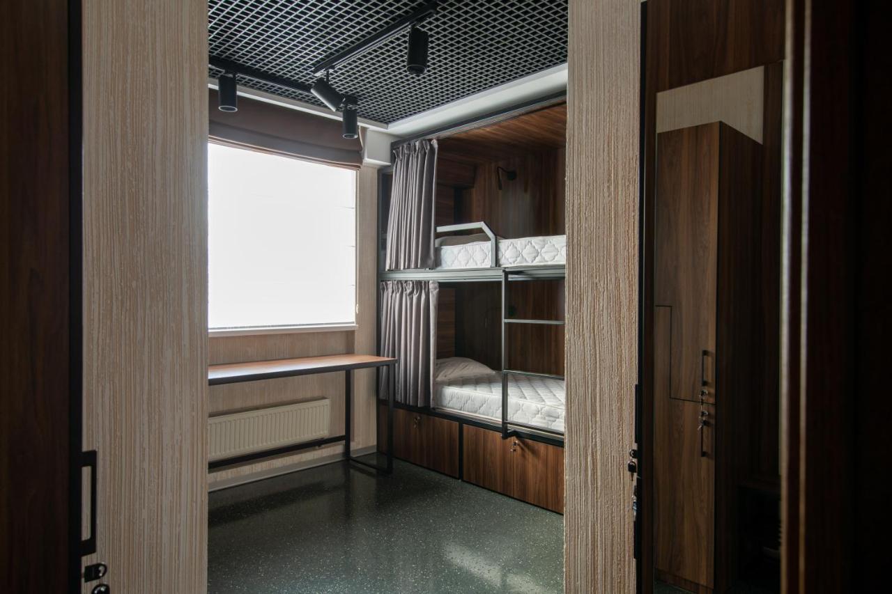 Misto Capsule Hotel Kiev Esterno foto