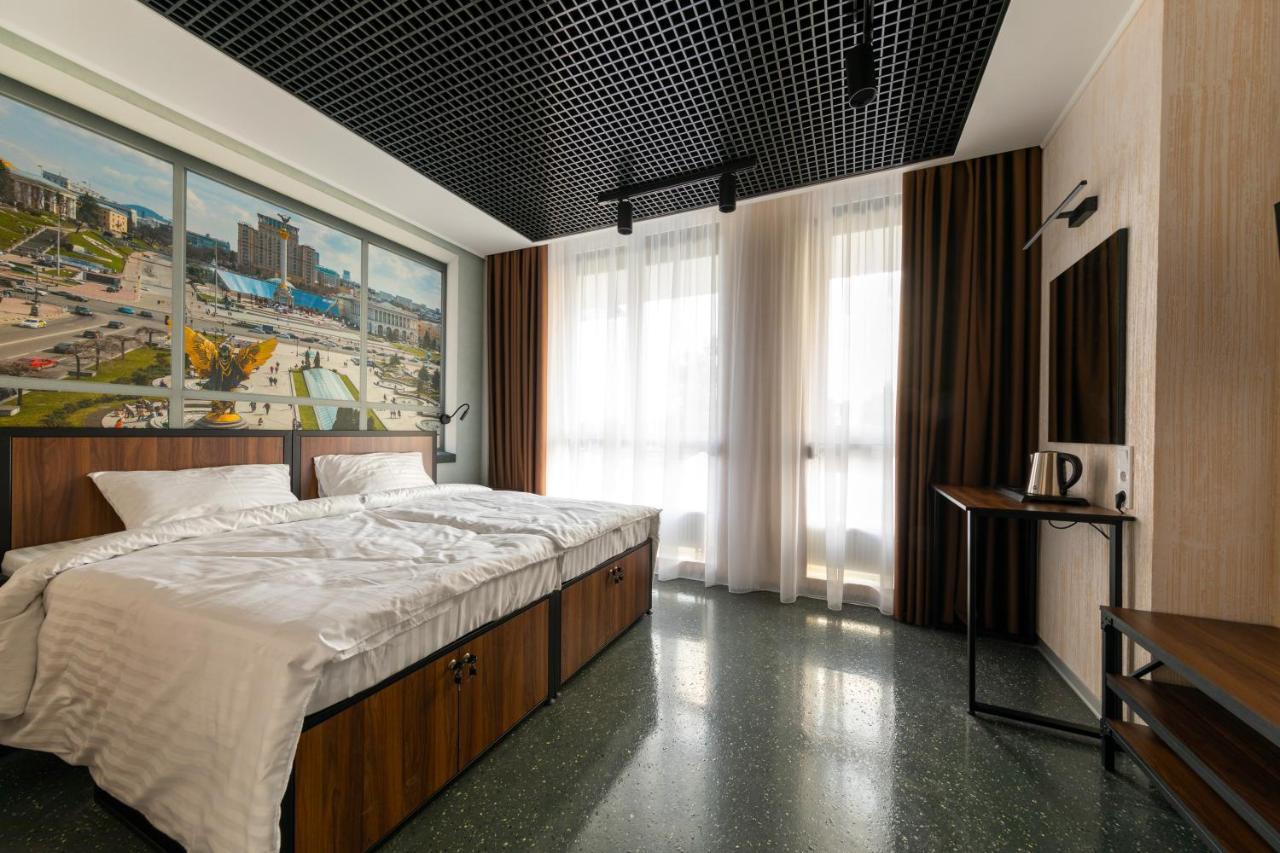 Misto Capsule Hotel Kiev Esterno foto