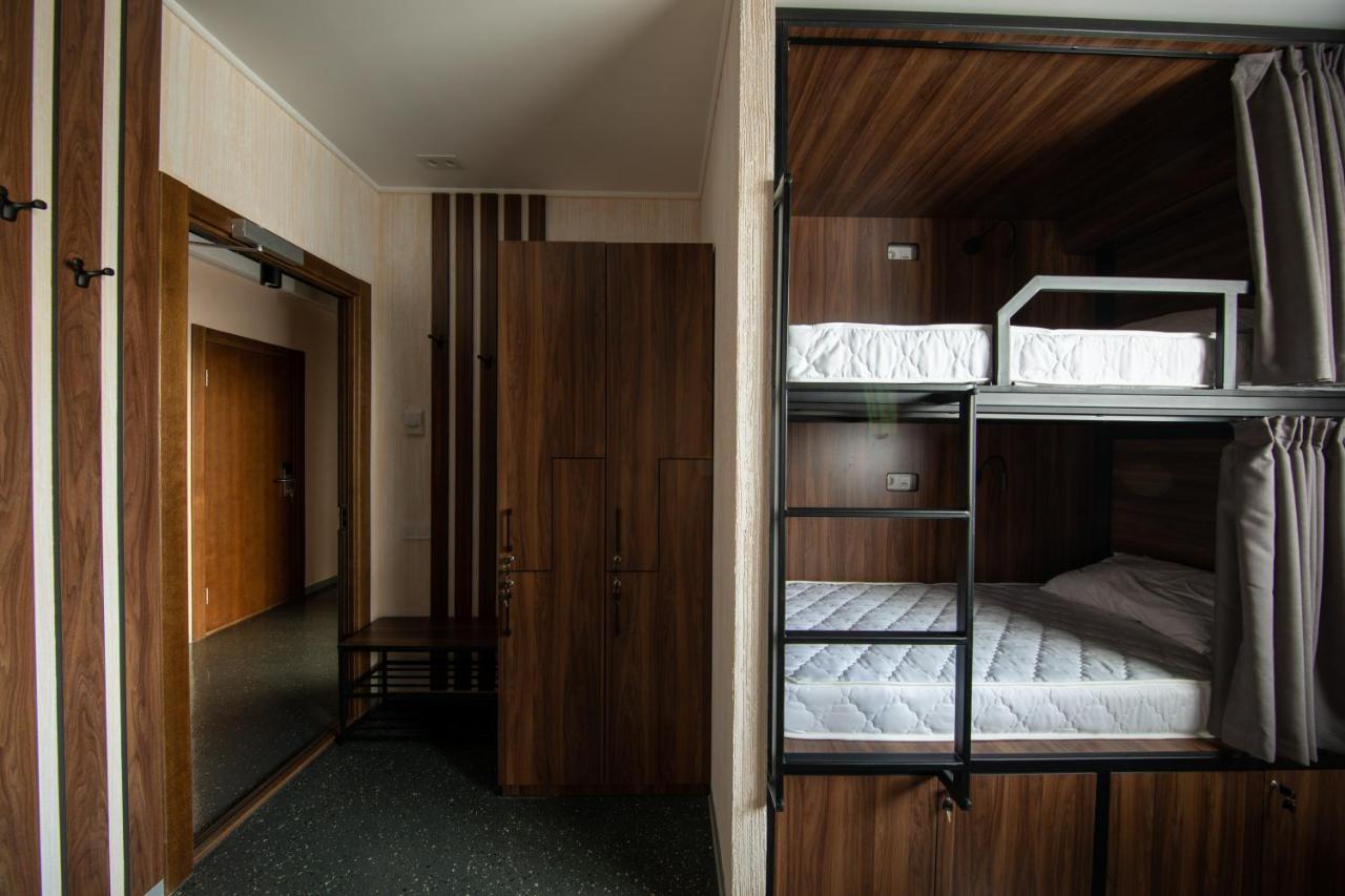 Misto Capsule Hotel Kiev Esterno foto