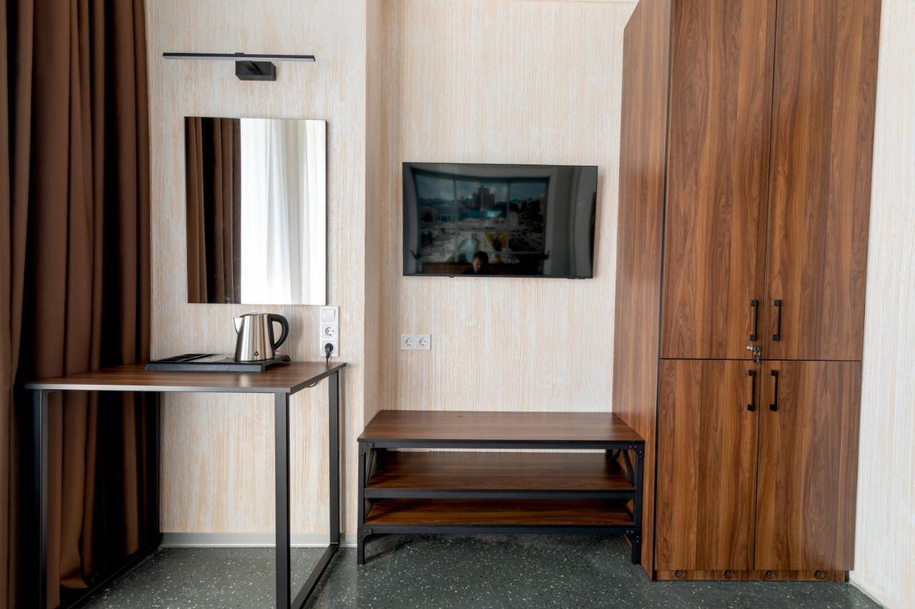 Misto Capsule Hotel Kiev Esterno foto