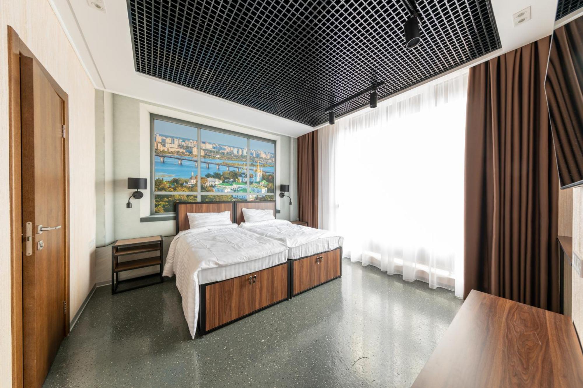 Misto Capsule Hotel Kiev Esterno foto