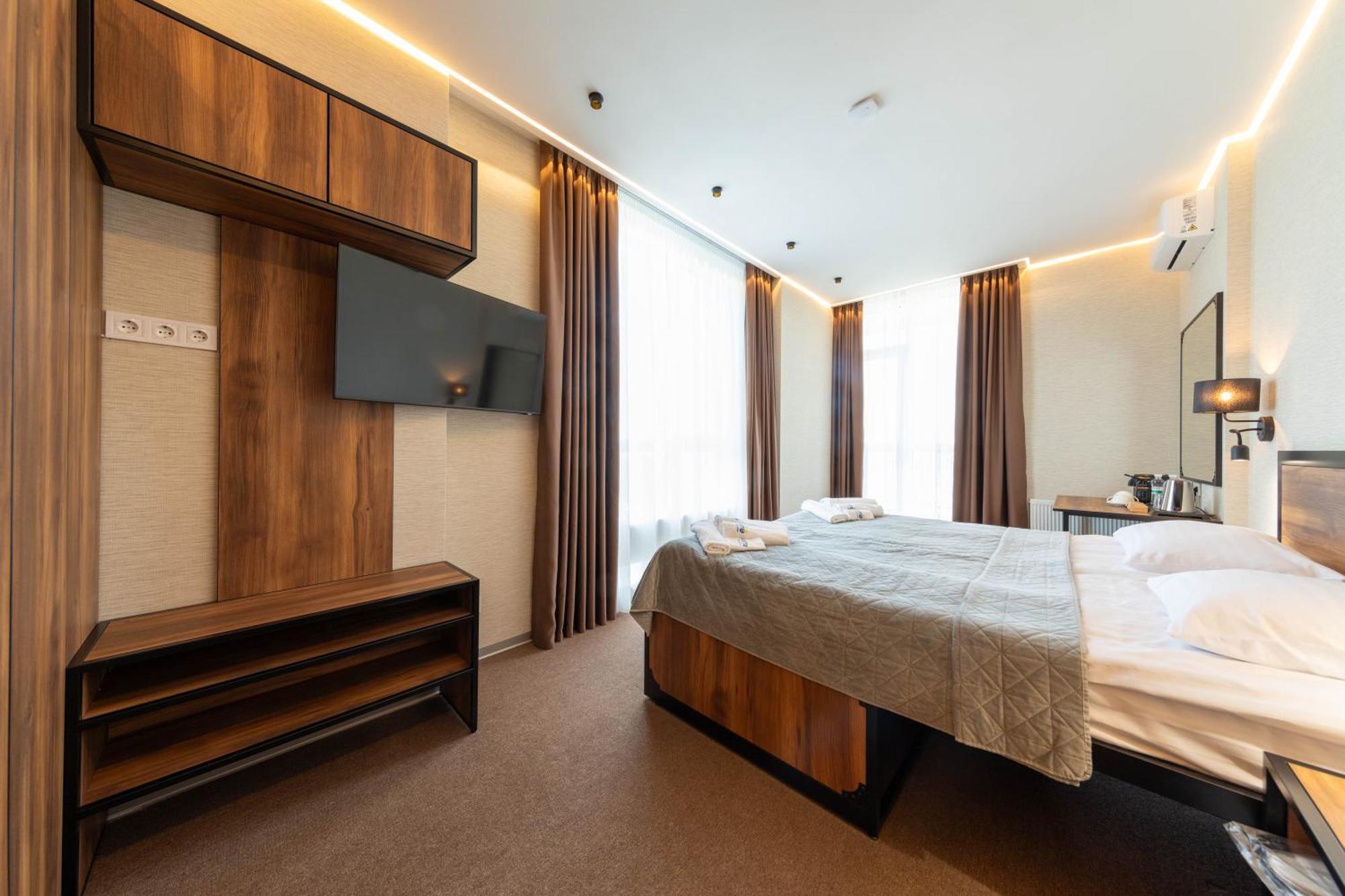 Misto Capsule Hotel Kiev Esterno foto