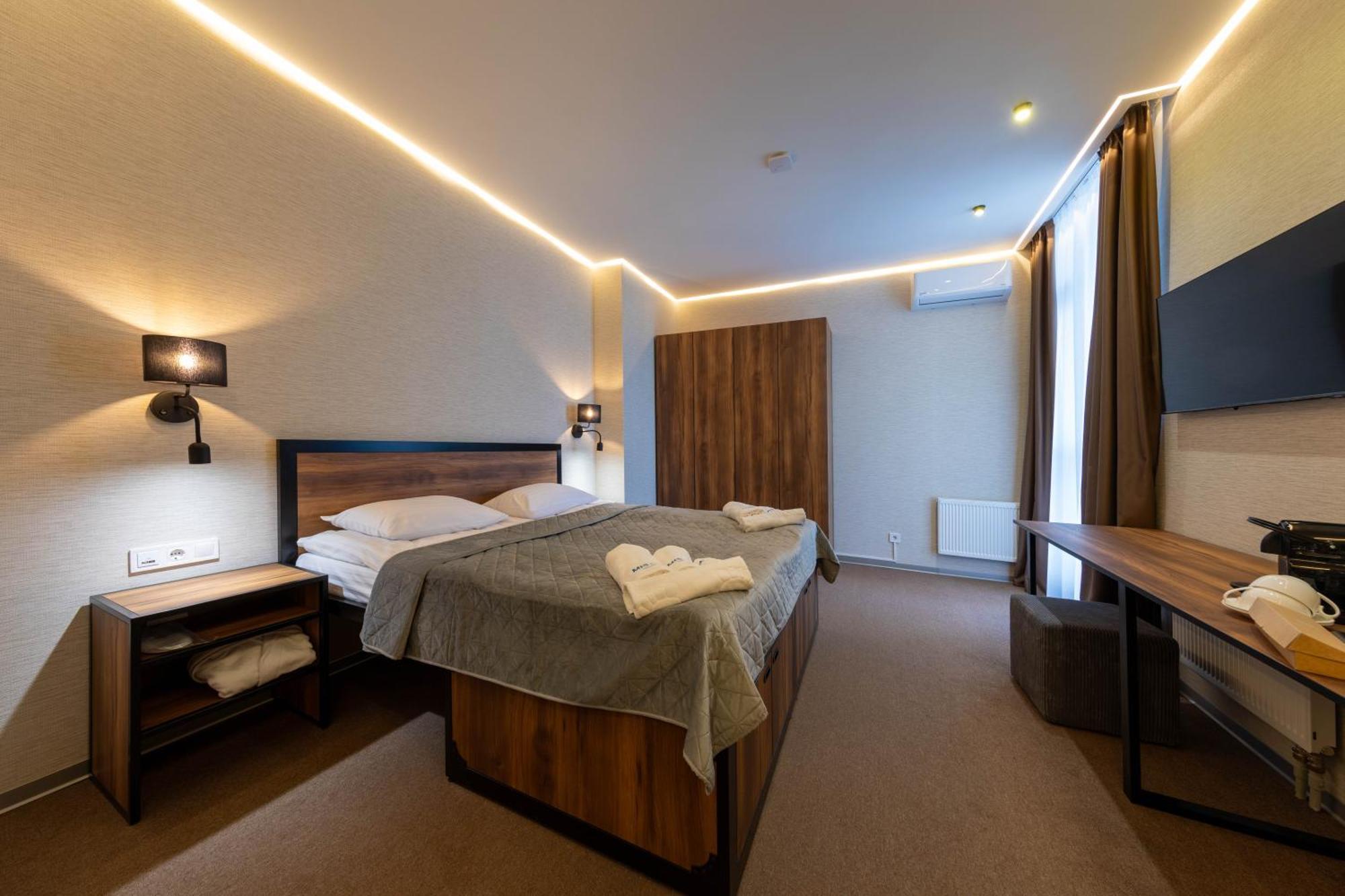 Misto Capsule Hotel Kiev Esterno foto